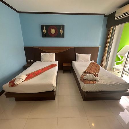 Issara Patong Beach Eksteriør billede