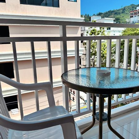 Issara Patong Beach Eksteriør billede