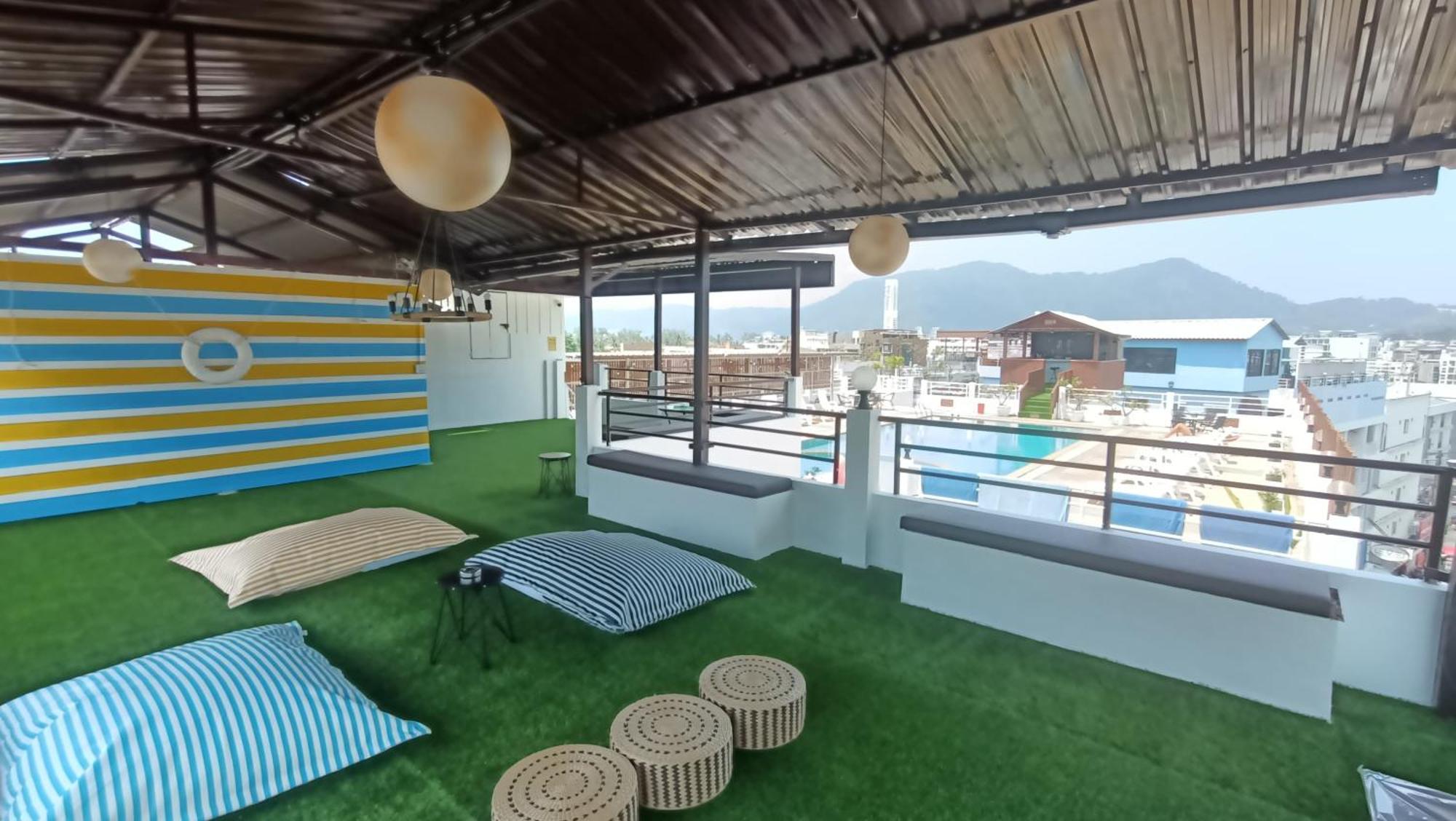 Issara Patong Beach Eksteriør billede