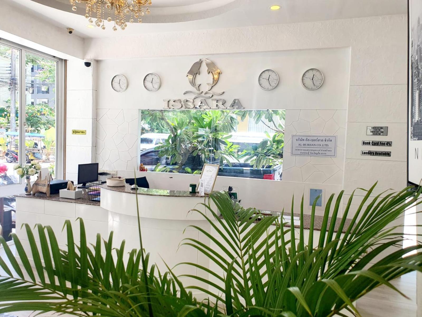 Issara Patong Beach Eksteriør billede